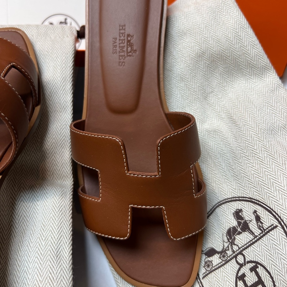 Hermès Tan Leather Sandals, Soles- size euro 35/us 5-5.5 ORAN Sandal - Picture 4 of 15